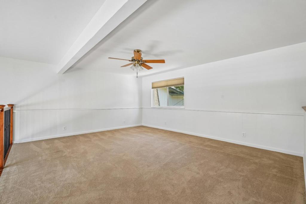 12007 Torrey Pines Drive Property Photo 13