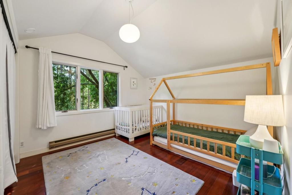 252 Blakewood Way Property Photo 22