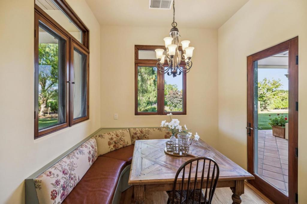 1295 Lions Peak Lane Property Photo 33