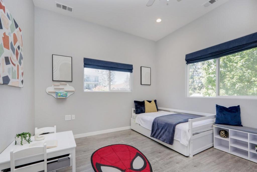 52 Murray Court Property Photo 26