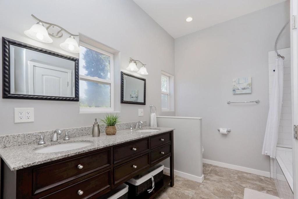 52 Murray Court Property Photo 30