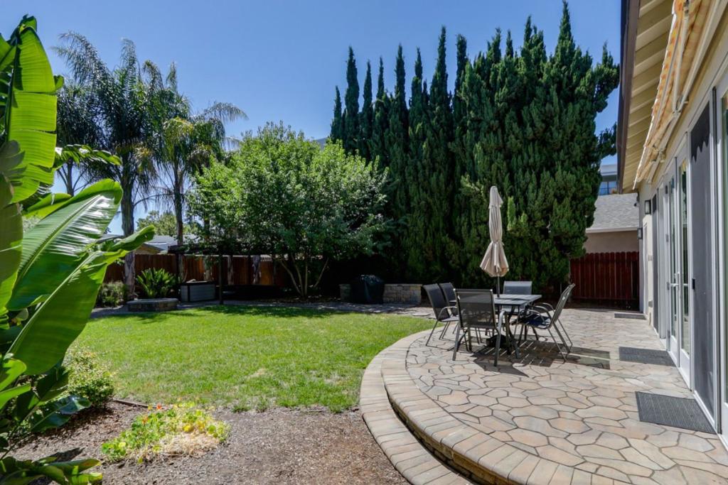 52 Murray Court Property Photo 38
