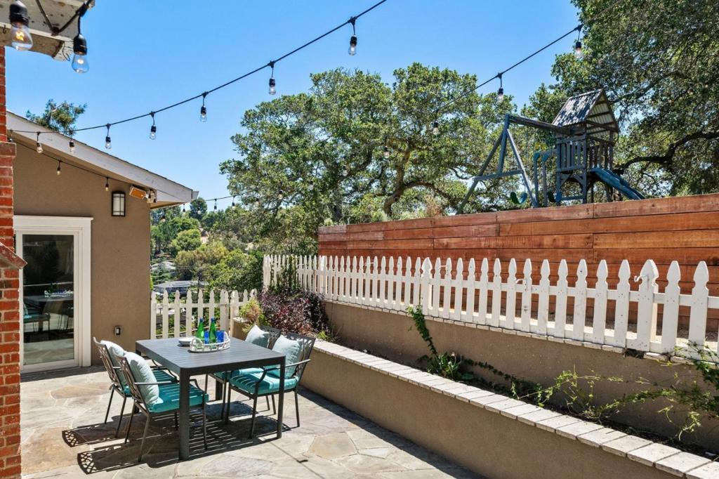 103 Winding Way Property Photo 39