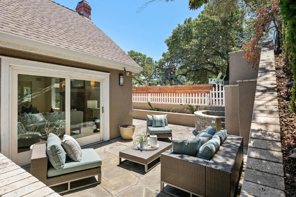 103 Winding Way Property Photo 41