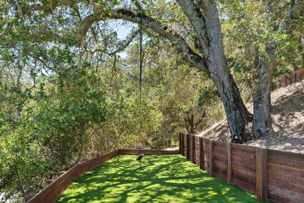 103 Winding Way Property Photo 44