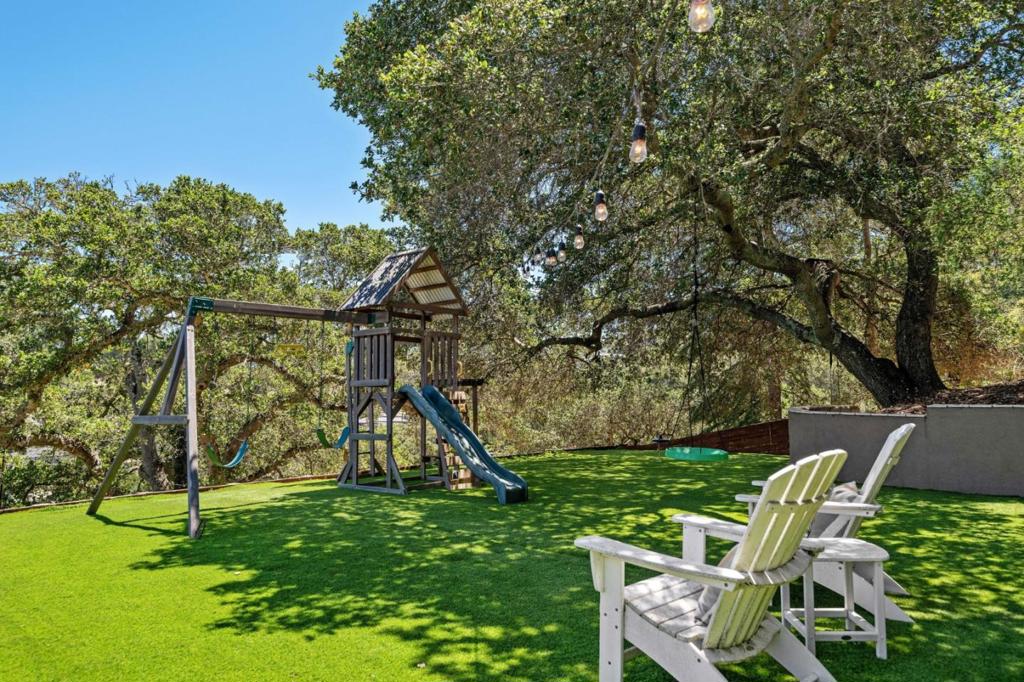 103 Winding Way Property Photo 45