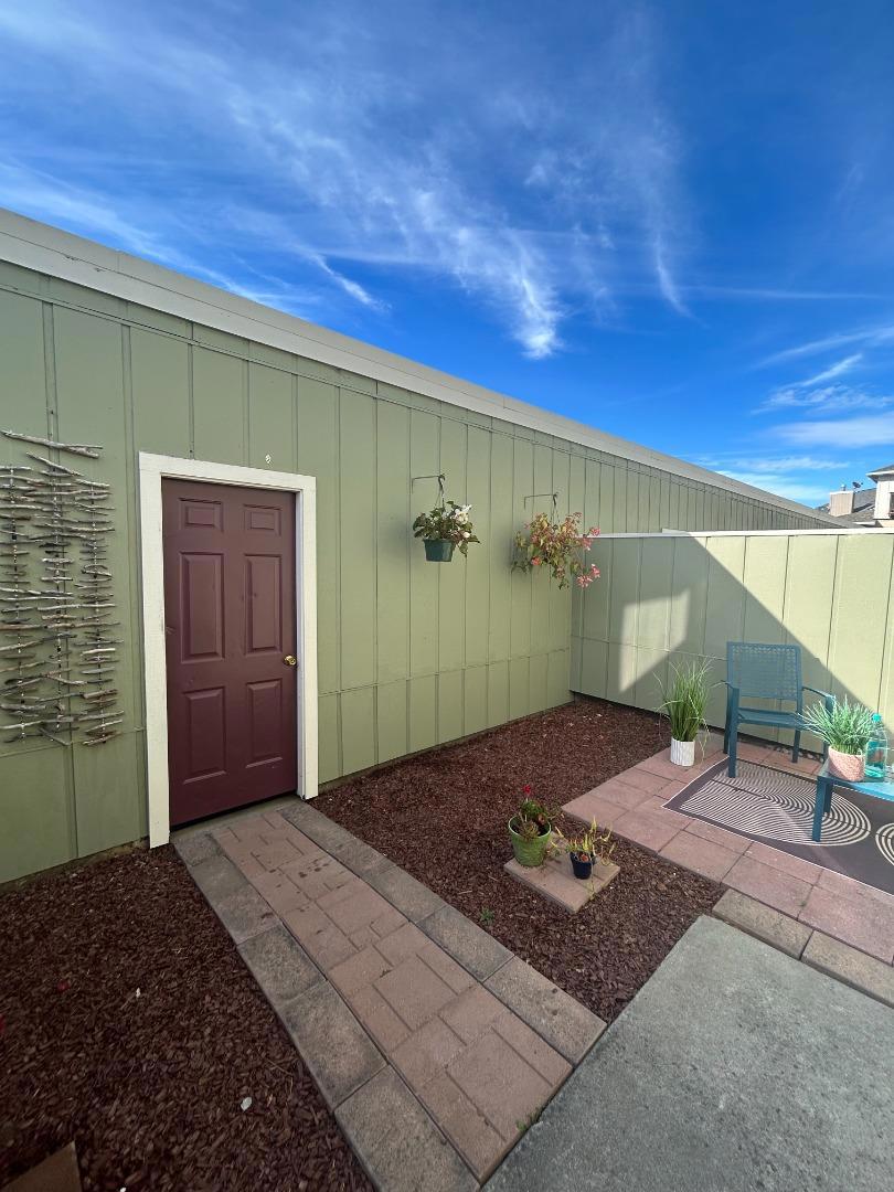 163 Harbor Oaks Circle Property Photo 14