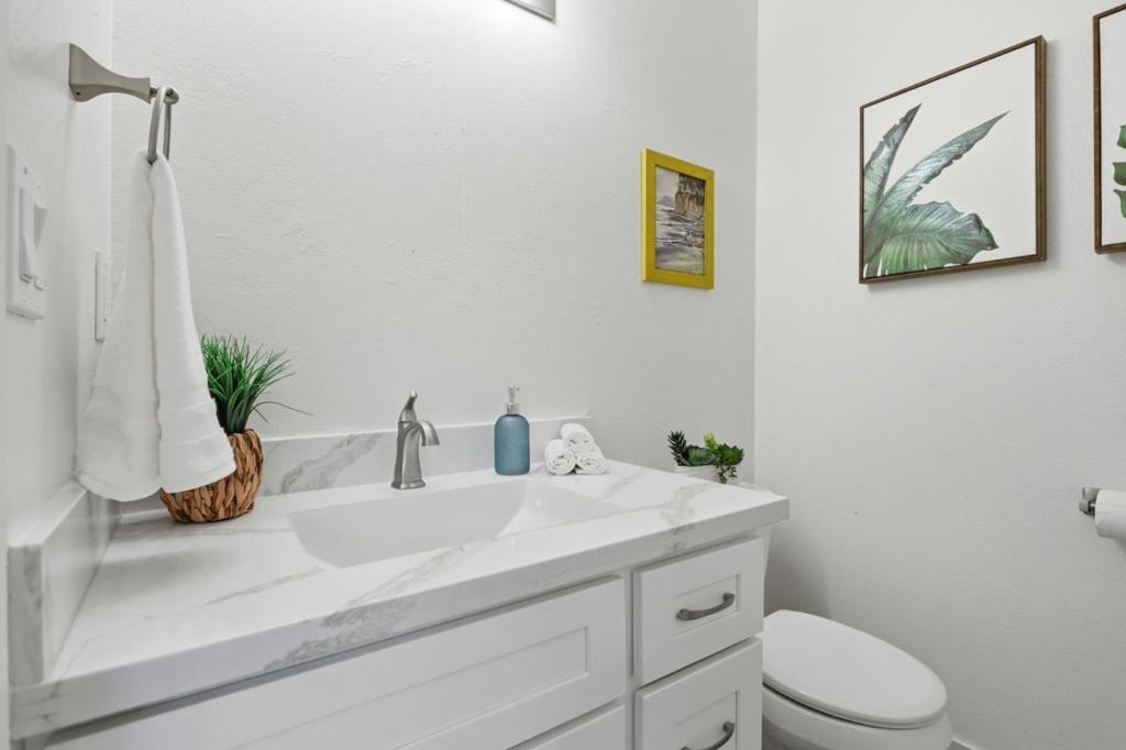 163 Harbor Oaks Circle Property Photo 22