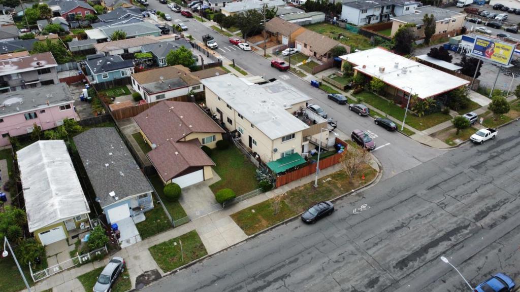 457 S 18th Street Property Photo 10
