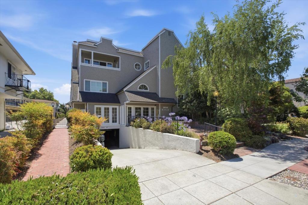 1233 Bellevue Avenue 9 Property Photo 1