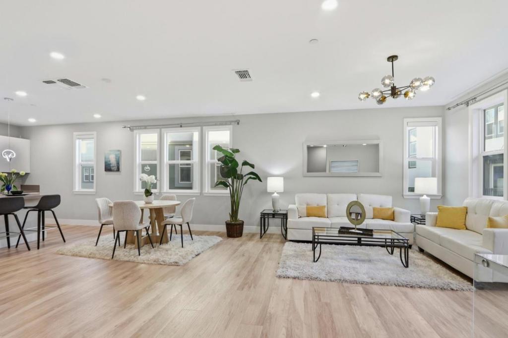 1427 Lavender Loop Property Photo 1