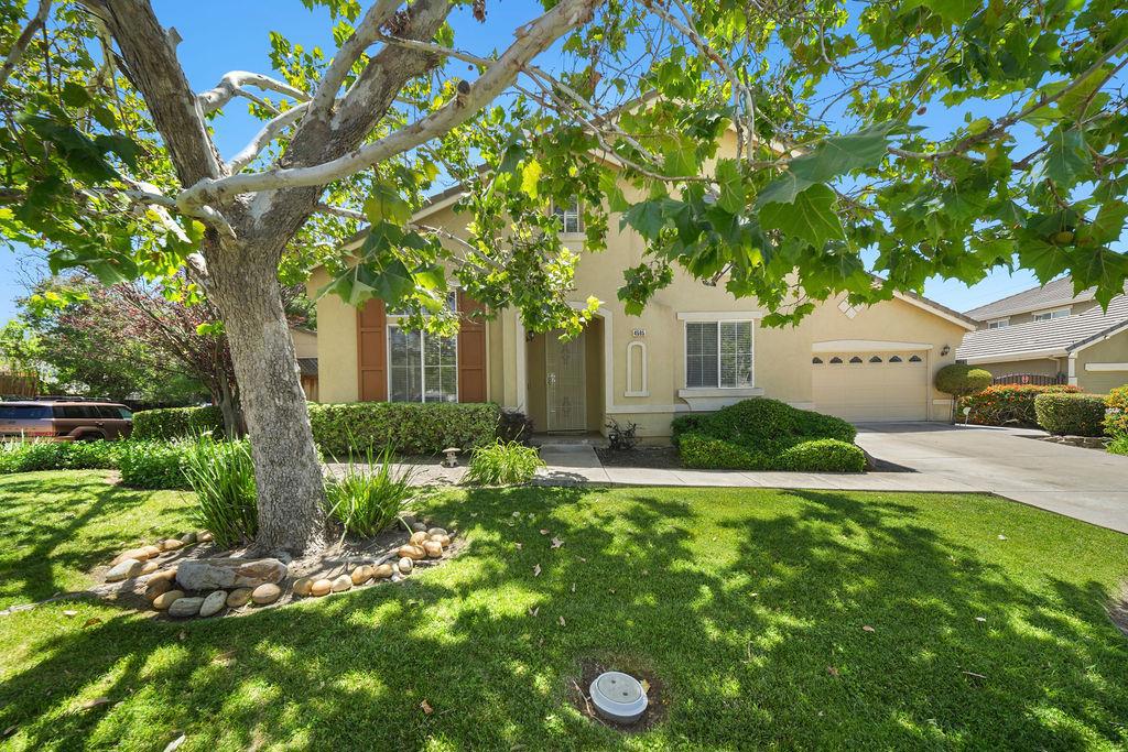 4505 Wagon Trail Way Property Photo 2