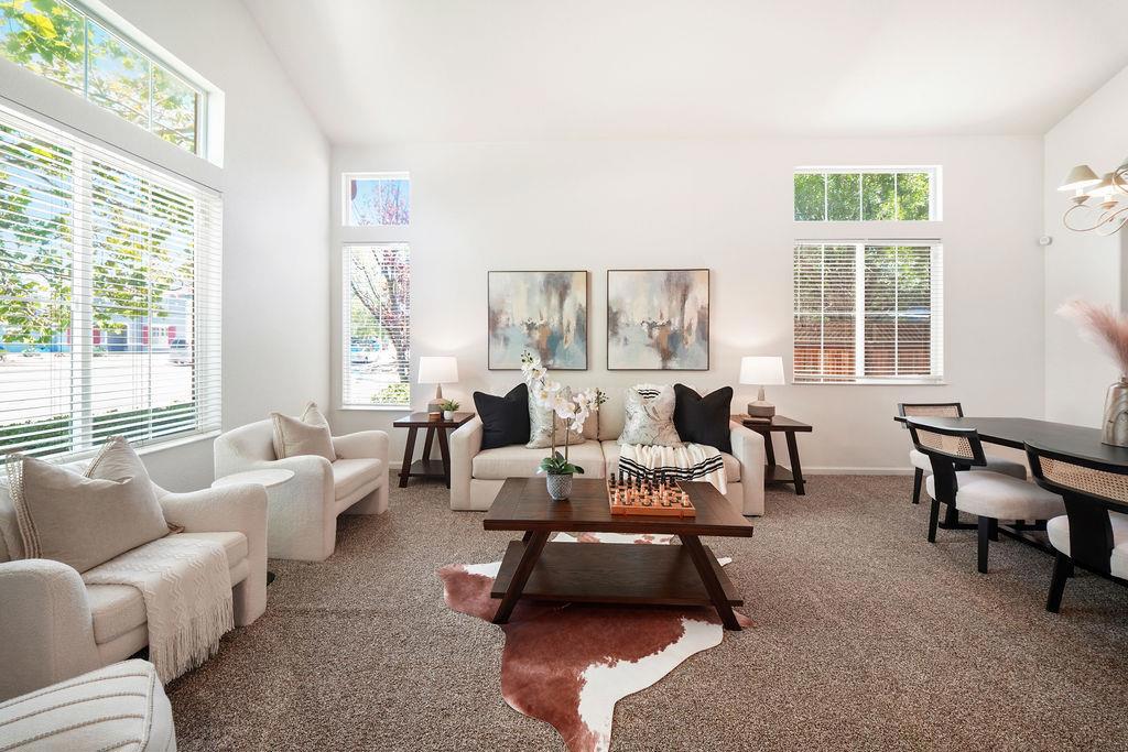 4505 Wagon Trail Way Property Photo 4