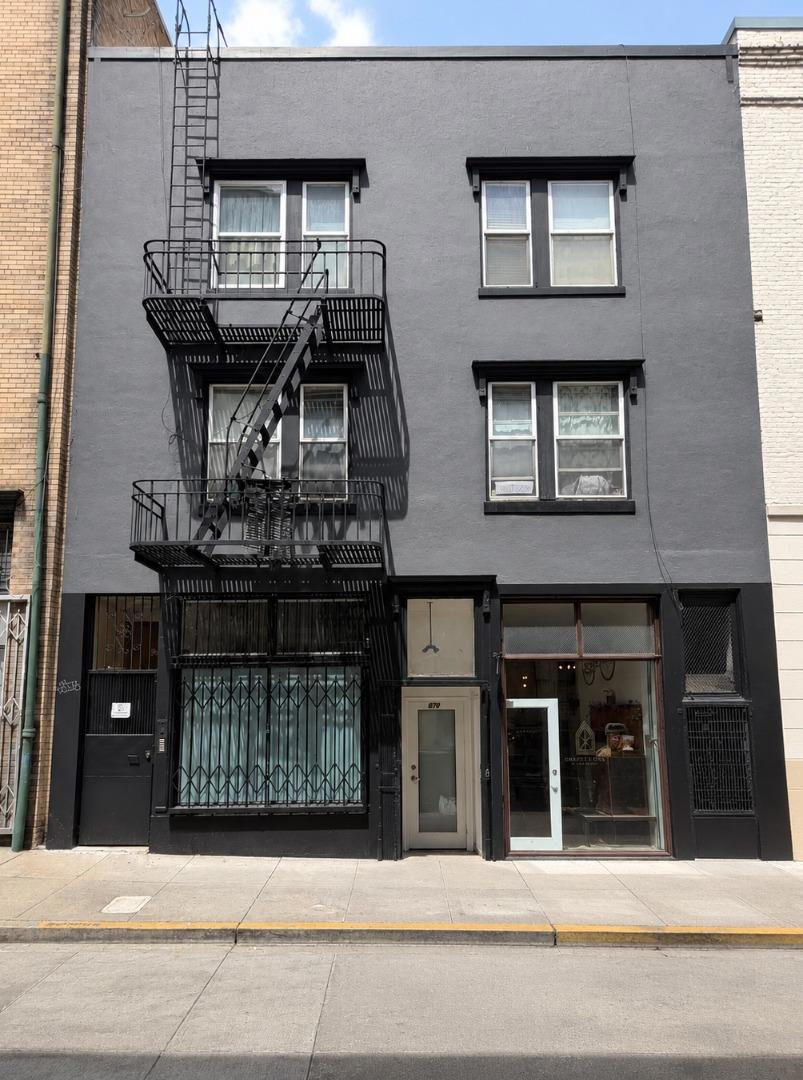 670 Commercial Street Property Photo 1