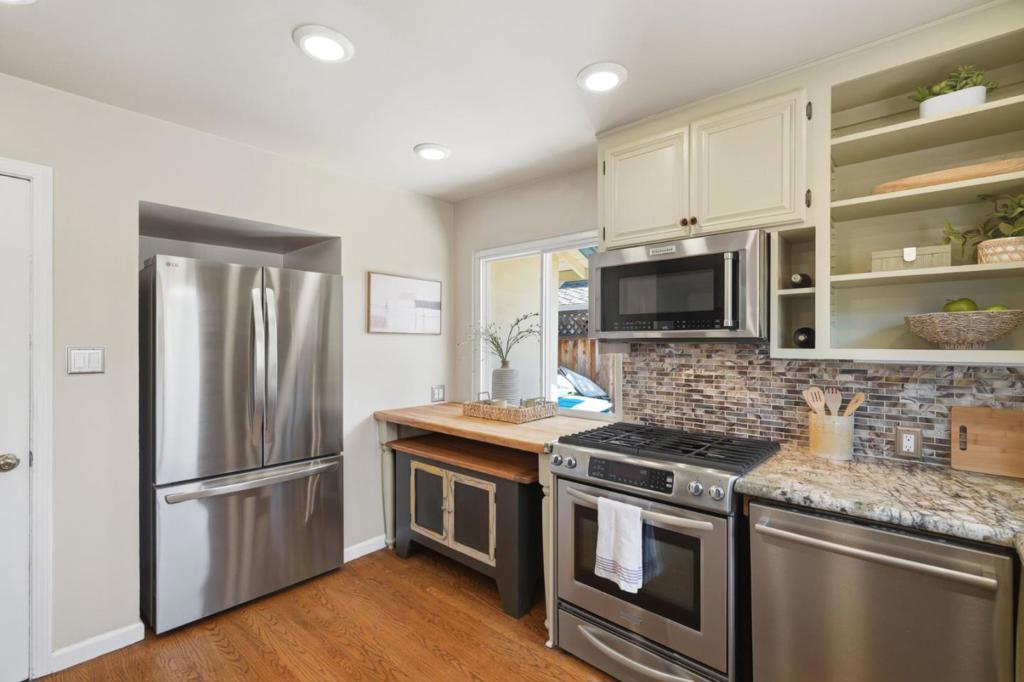 356 Los Padres Boulevard Property Photo 6