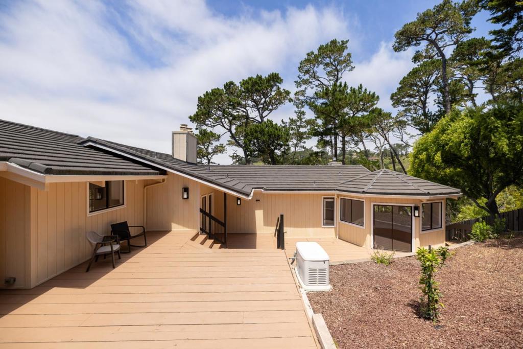 25000 Pine Hills Drive Property Photo 4