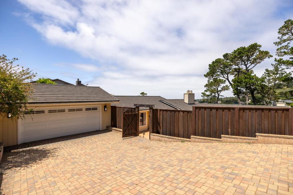 25000 Pine Hills Drive Property Photo 65