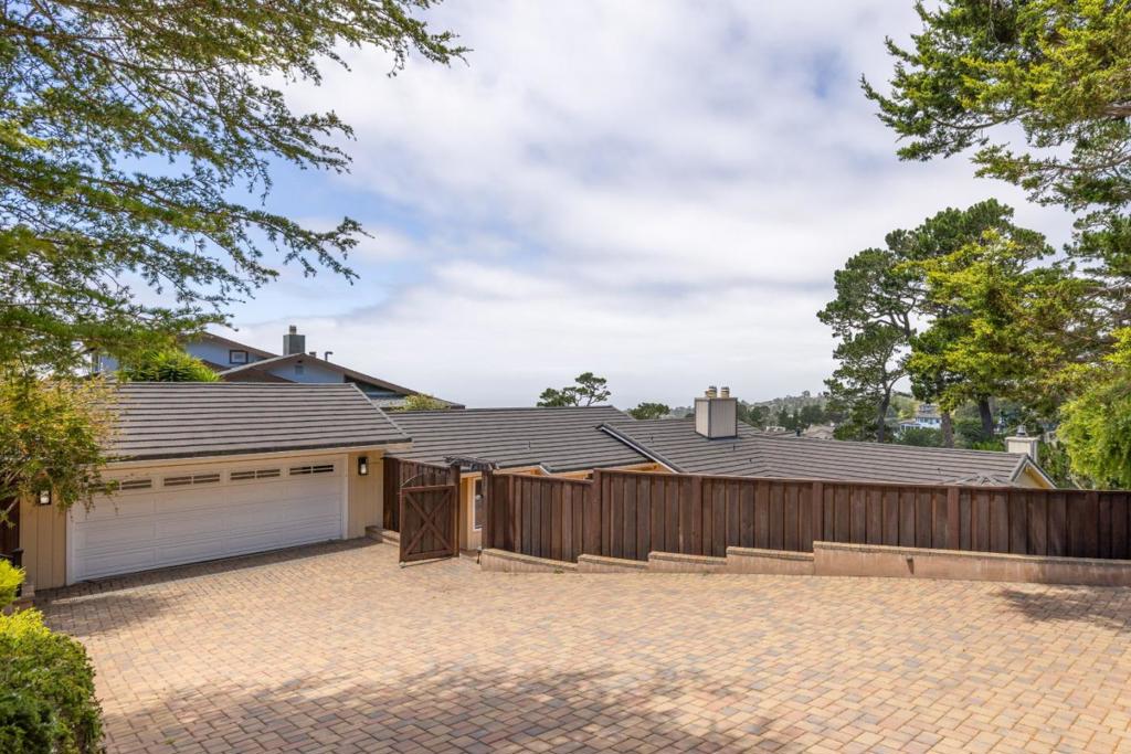 25000 Pine Hills Drive Property Photo 66