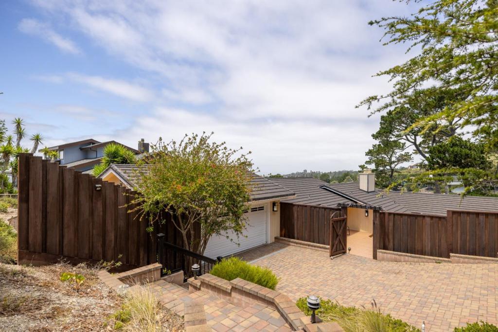 25000 Pine Hills Drive Property Photo 68