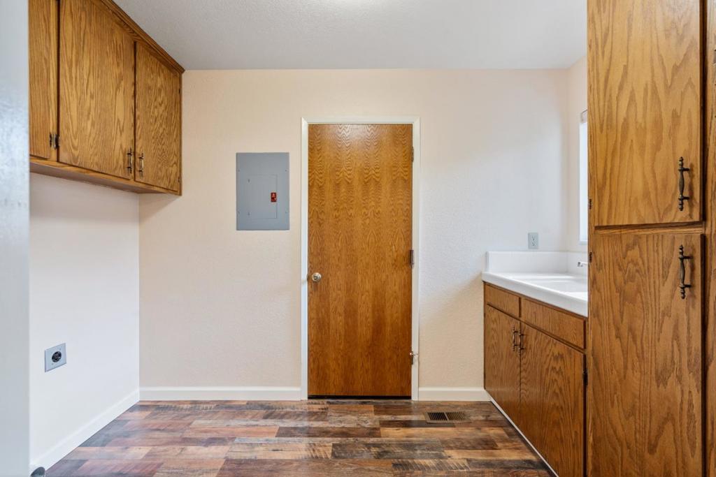 729 Helen Drive Property Photo 13