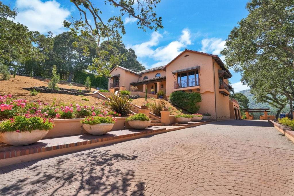 15295 Kennedy Road Property Photo