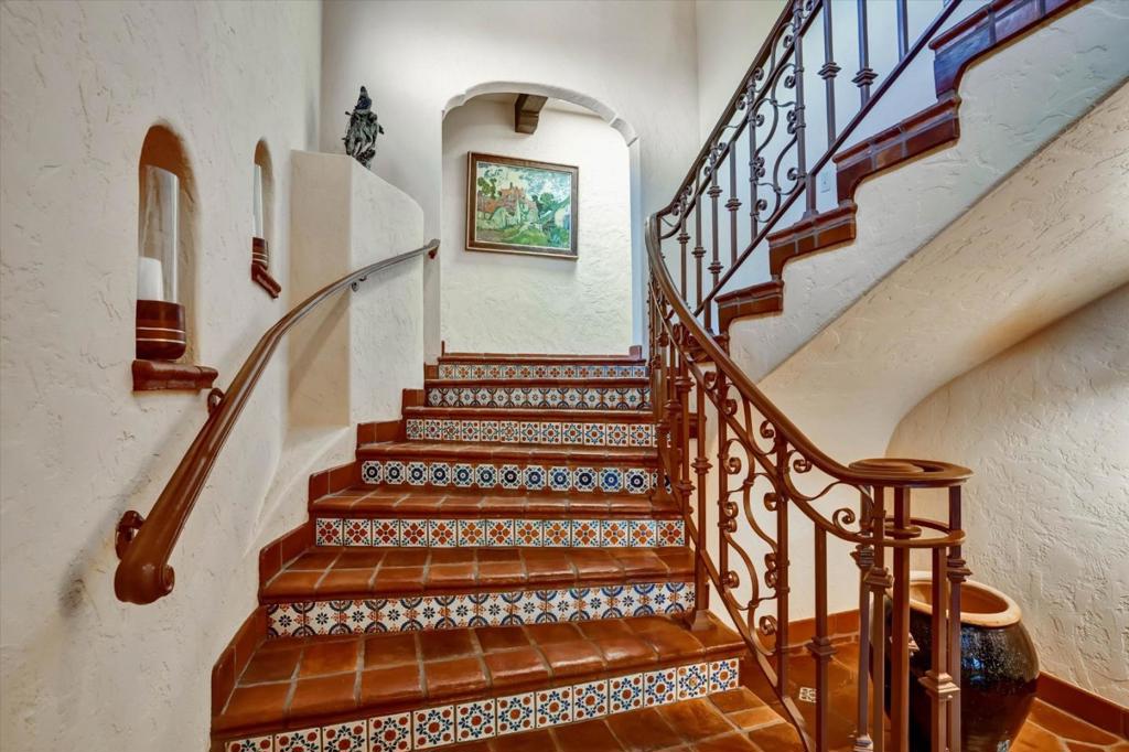 15295 Kennedy Road Property Photo 13