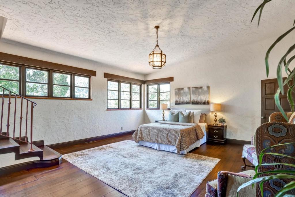 15295 Kennedy Road Property Photo 14