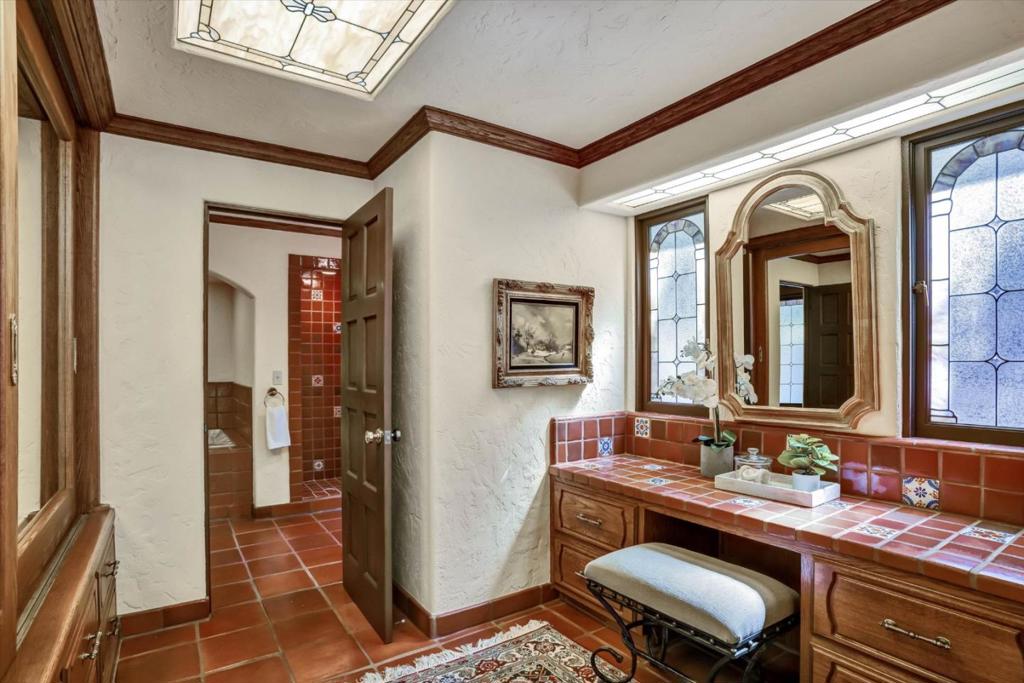 15295 Kennedy Road Property Photo 26