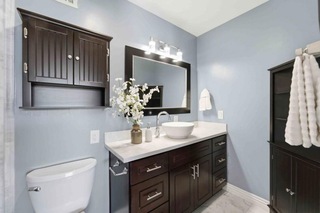 871 Clyde Avenue Property Photo 24