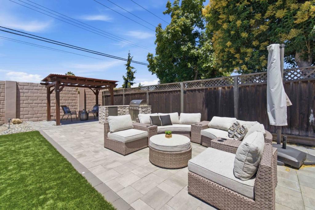 871 Clyde Avenue Property Photo 31