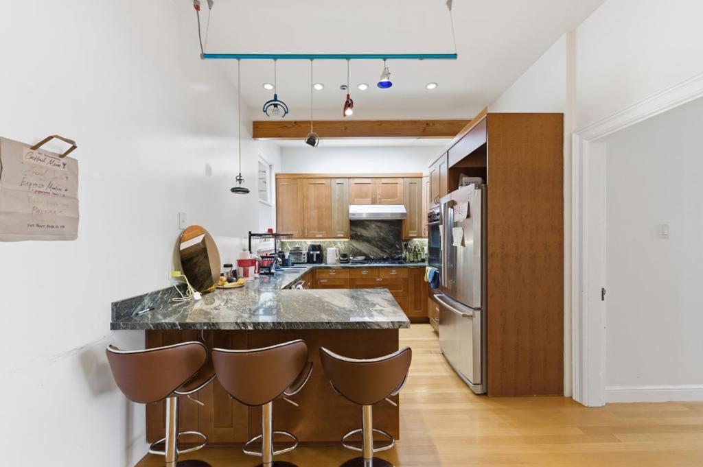 323327 San Jose Avenue Property Photo 6