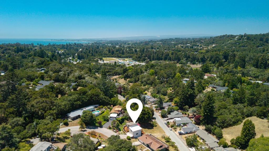 144 Bowen Avenue Property Photo 38