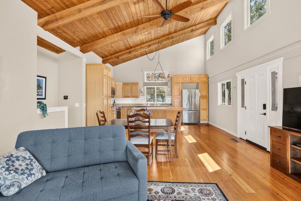 11675 Mccarthy Road Property Photo 14