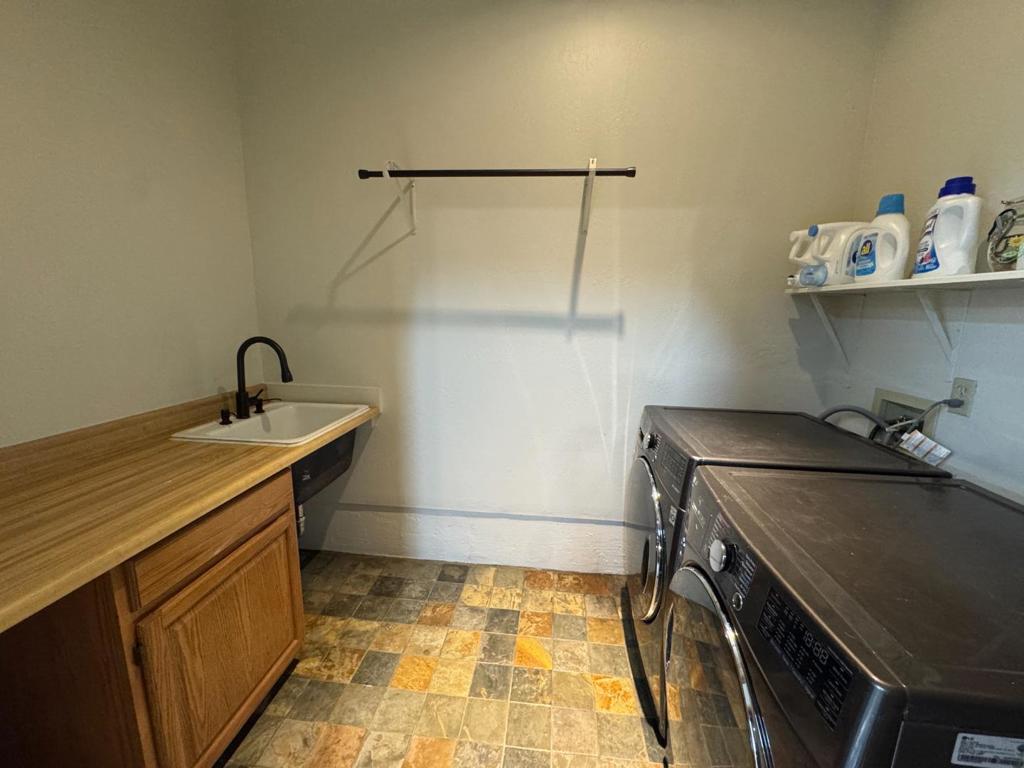 20378 Black Road Property Photo 24