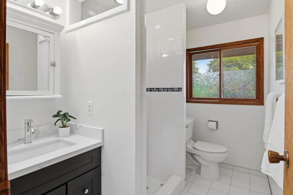 18 Middle Canyon Way B Property Photo 26