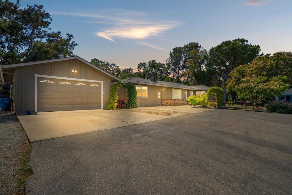 9465 Watsonville Road Property Photo 5