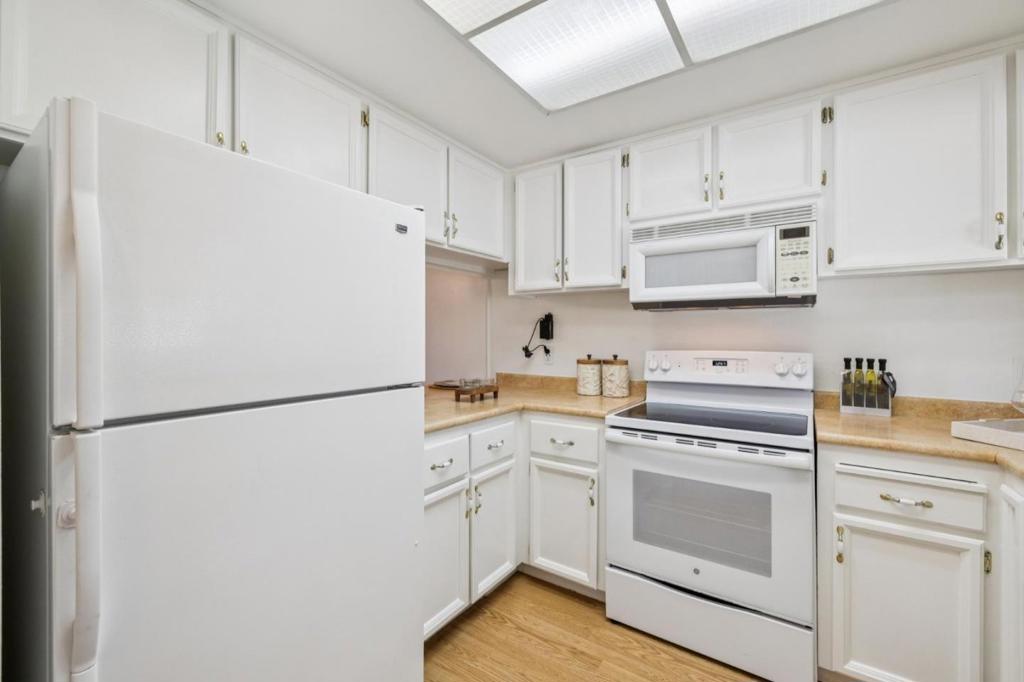 260 W Dunne Avenue 39 Property Photo 16