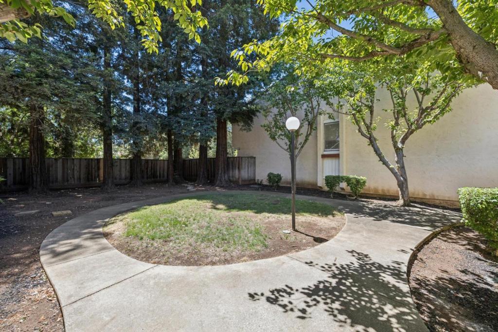 260 W Dunne Avenue 39 Property Photo 41