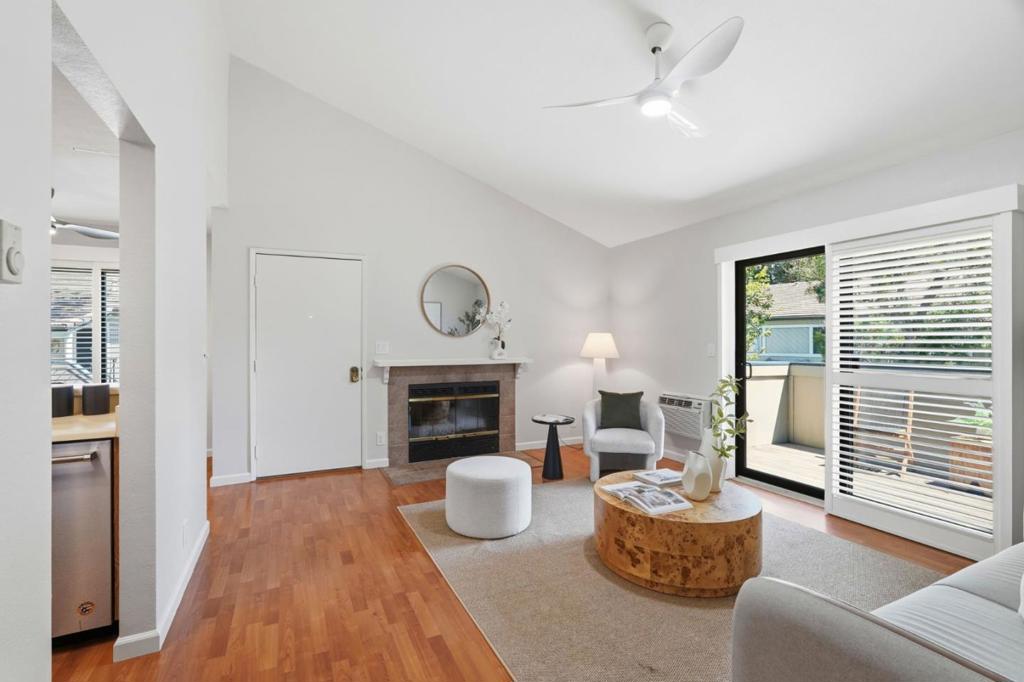 657 Yolo Court Property Photo 3