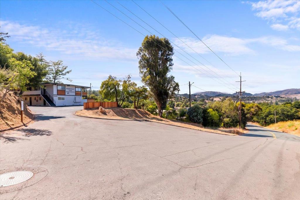 7 Merrydale Road Property Photo 4