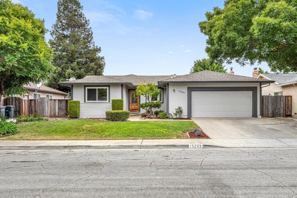 15249 Pratola Court Property Photo 1