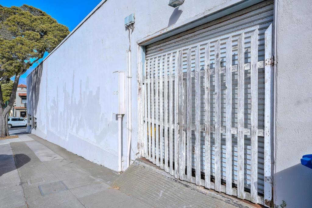 299 Lighthouse Avenue Property Photo 15
