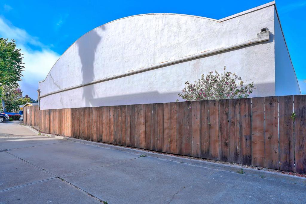 299 Lighthouse Avenue Property Photo 16