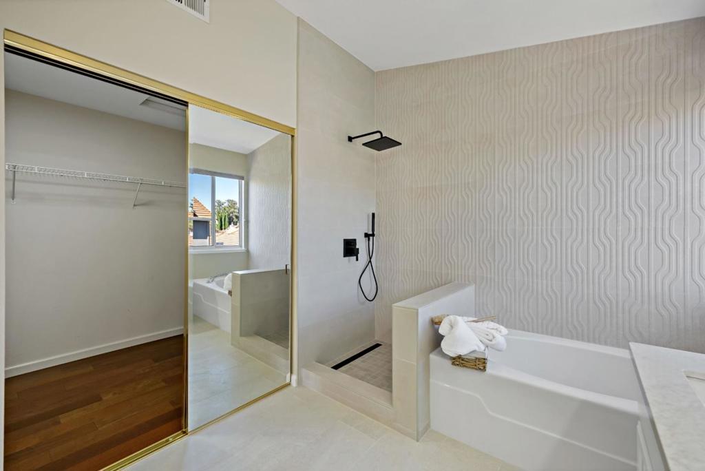 3249 Esperanza Court Property Photo 28