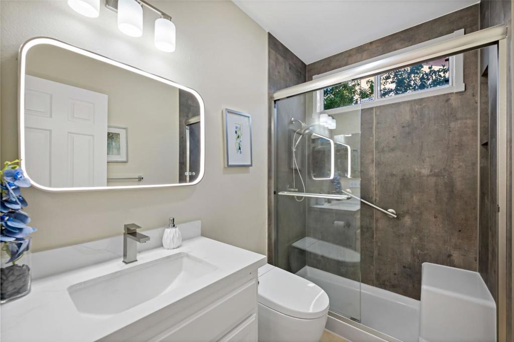 3249 Esperanza Court Property Photo 40