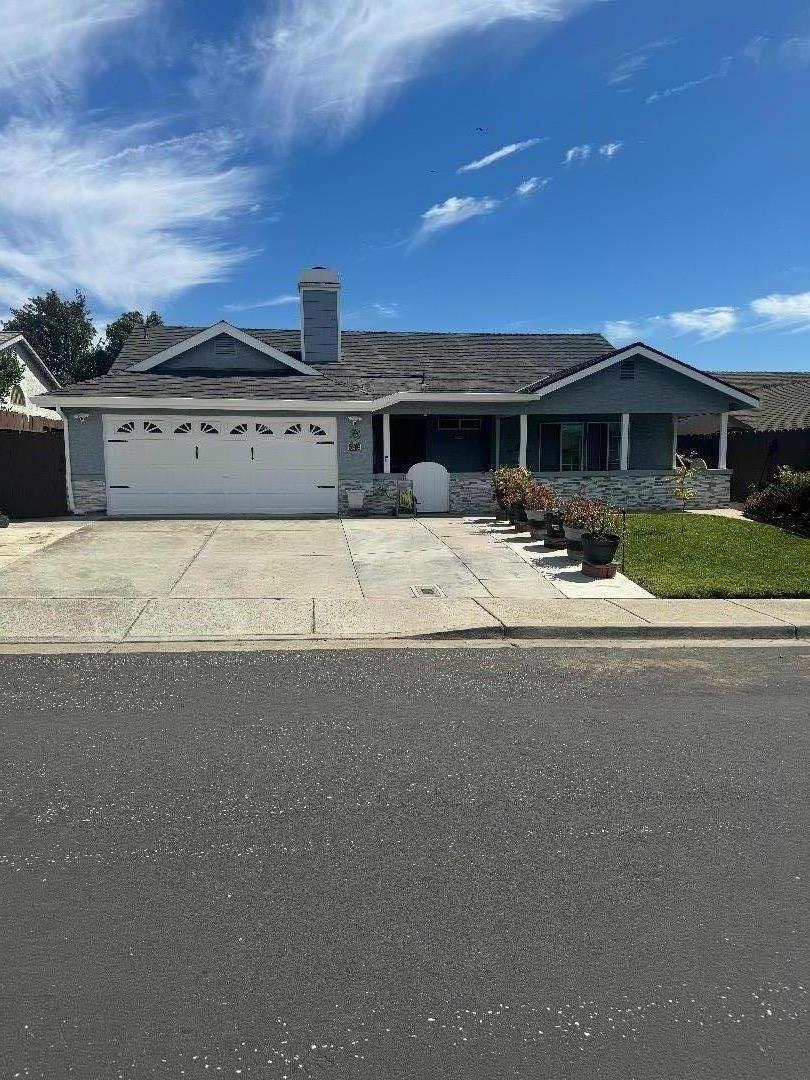 546 Cuesta Court Property Photo 1