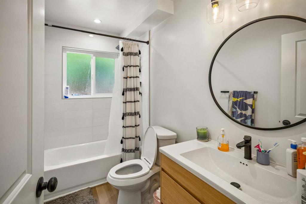3249 Williamsburg Drive Property Photo 12