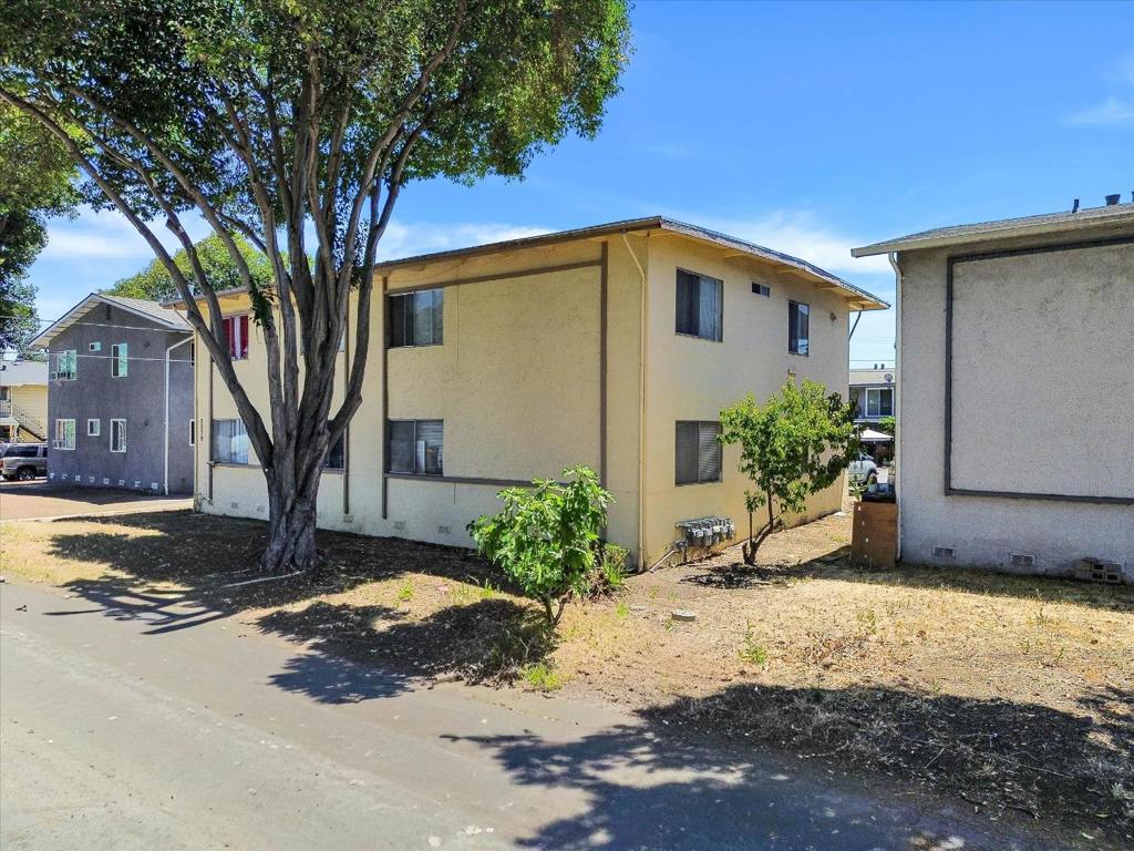 2379 Galway Court Property Photo 11