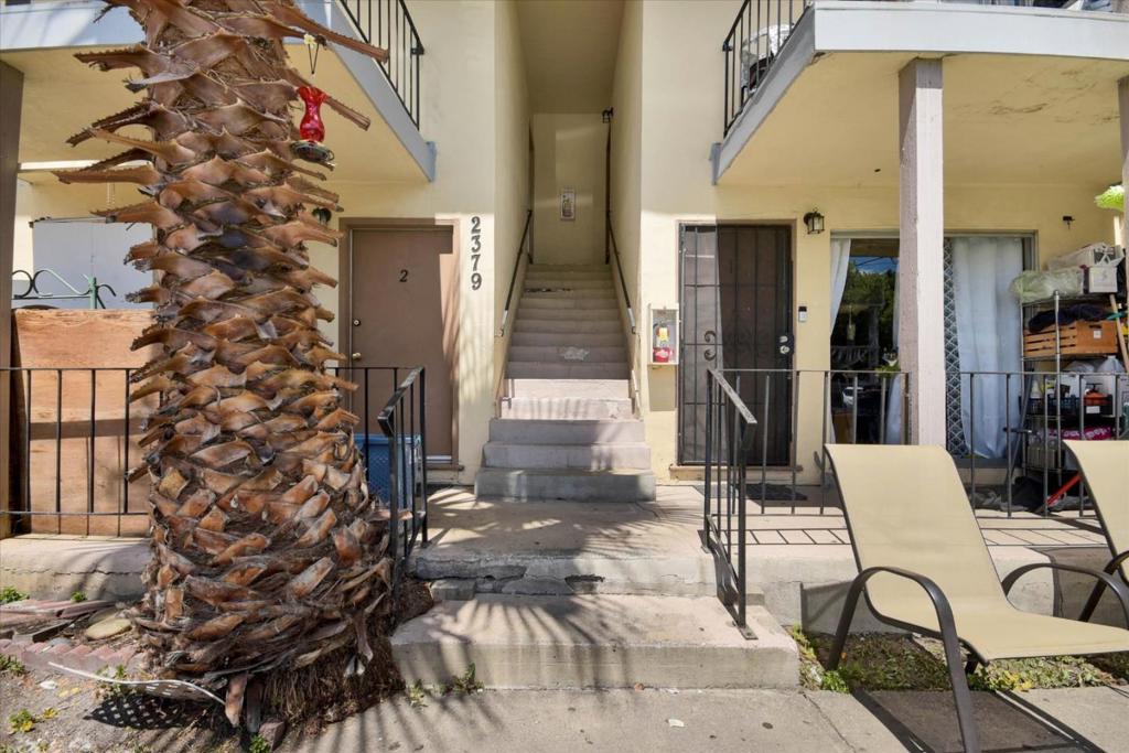 2379 Galway Court Property Photo 14