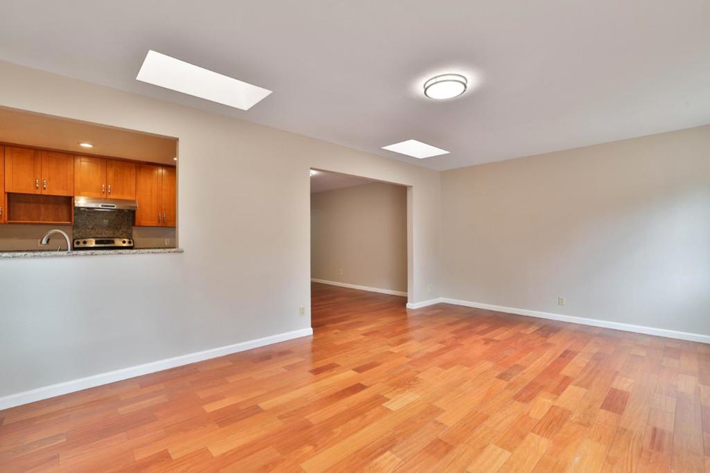 1352 Cutforth Court Property Photo 17